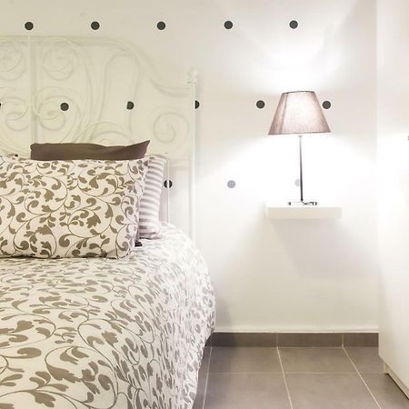 Top Groundfloor In Mets เอเธนส์ ภายนอก รูปภาพ